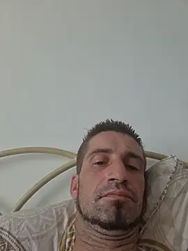 OrganicCenterline63 live sex cam