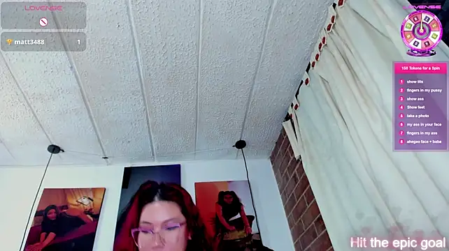 kyliejenner_hot live cam on StripChat