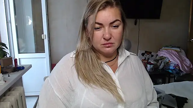 NikaSkylink live cam on StripChat
