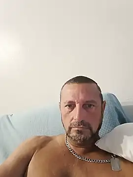 Frank20cmdura live cam on StripChat