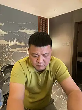 zhang1118 live cam on StripChat