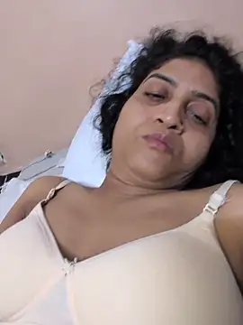 sexysilmy live cam on StripChat