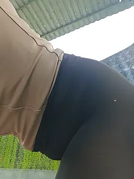 Jeen_deer live cam on StripChat