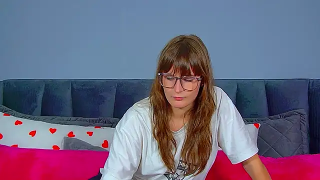 DariaDawson live cam on StripChat