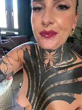 KathaleaNoir live sex cam