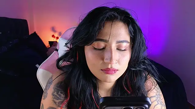Pauilina live cam on StripChat