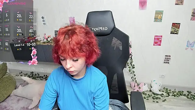 Inferno_kitten live cam on StripChat