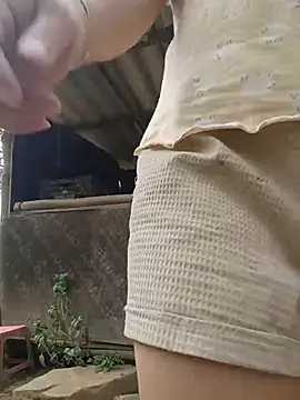 quynhkoolbae live cam on StripChat