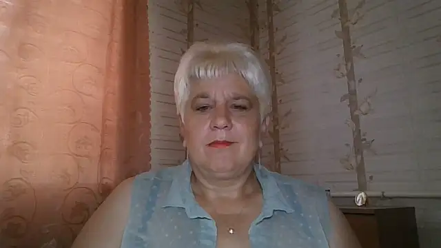 LizaRain777 live cam on StripChat