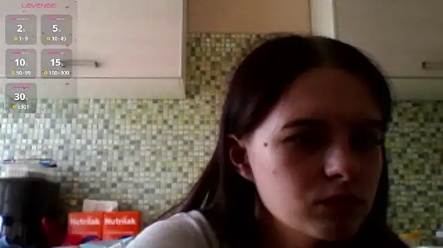 KikiAmino live cam on StripChat