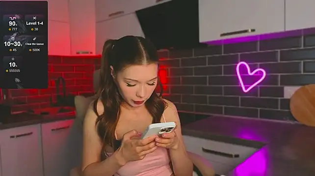 EmmaVictori1 live cam on StripChat