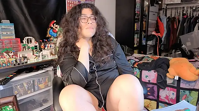ShinyCherub live cam on StripChat