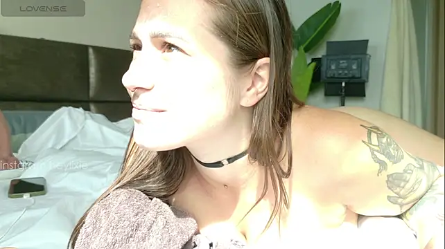 heylixie__ live cam on StripChat