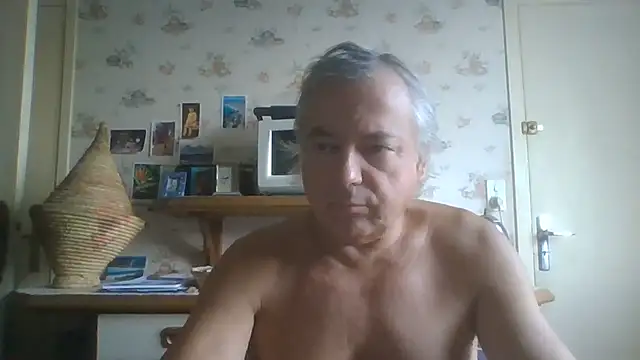 gegevincent5 live cam on StripChat