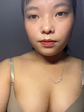 Cherry868 live cam on StripChat