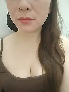 Snail_niE live cam on StripChat