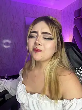 lya_nekko_ live cam on StripChat