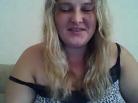 ParisMimi live cam on StripChat