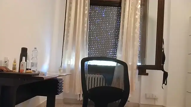Miasexmilf live cam on StripChat