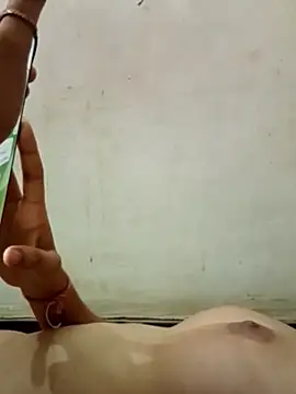 Nupur1991 live cam on StripChat