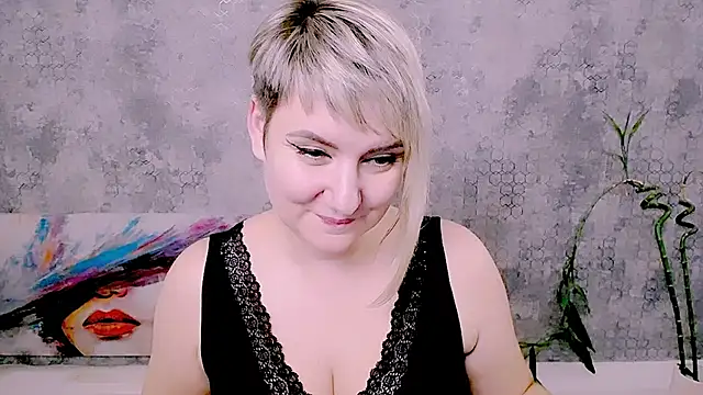 Djullia live cam on StripChat