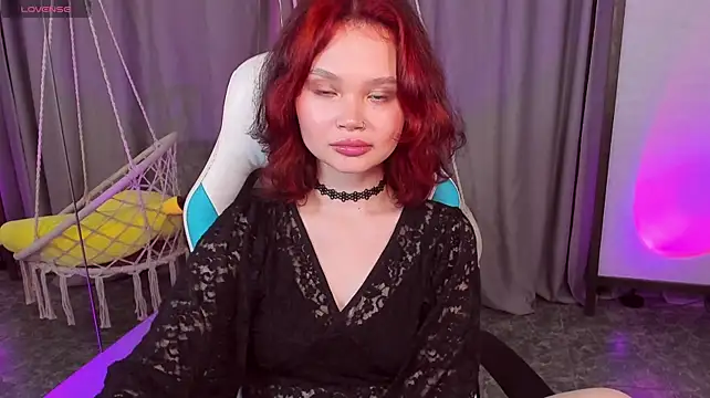 EmilyChaves live cam on StripChat