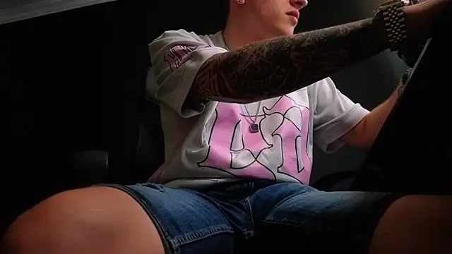 FelixStarkk live cam on StripChat