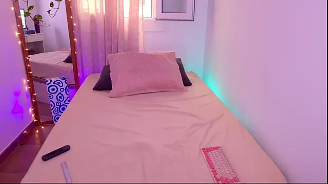 Mar_333 live cam on StripChat