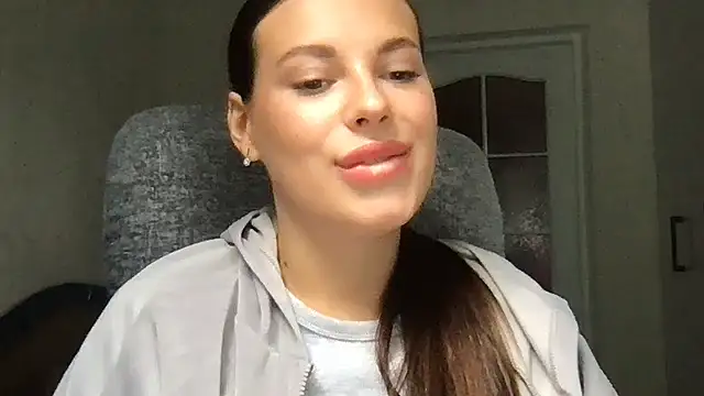 MoonriseGoddess live cam on StripChat