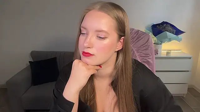 EvaMaddison live cam on StripChat