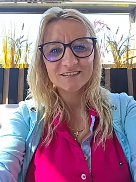 KaylinJan live sex cam