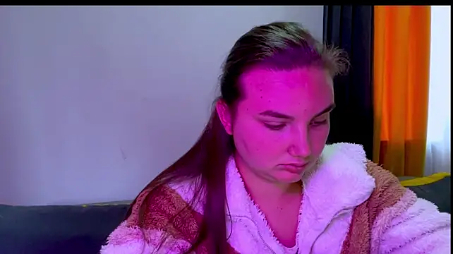 Dreamyblushfairy live cam on StripChat