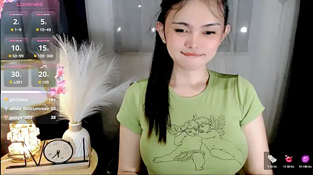 wildest_fantasy live cam on StripChat