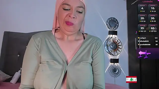 Noortaheri88 live cam on StripChat
