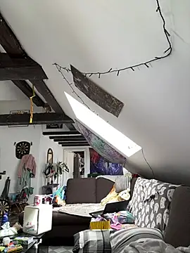 LeylaSquirtyBirty live sex cam