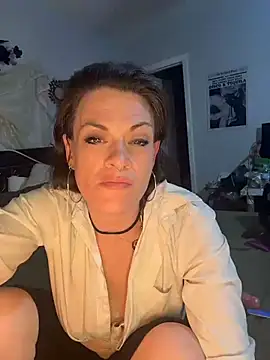 GoddessRae19 live cam on StripChat