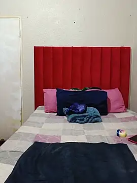 FreakyAngel3X live cam on StripChat