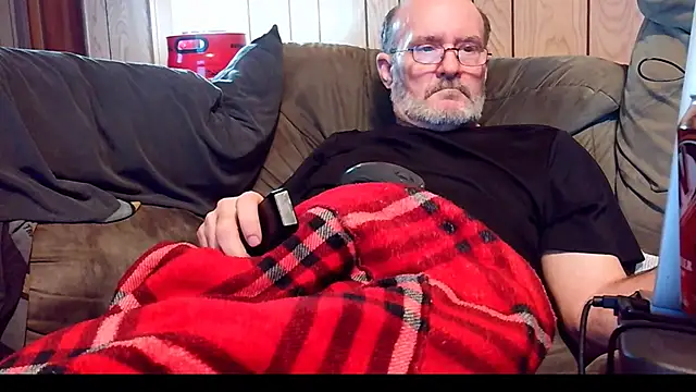 snickers1 live cam on StripChat