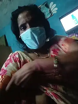 AadikiAunty live sex cam
