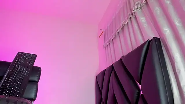 stephany_doll_ live cam on StripChat