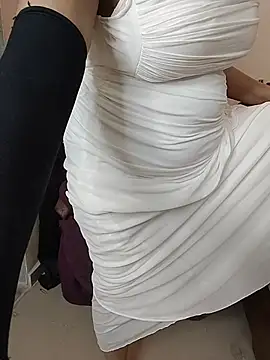 _in_v_a_n_i_ll_a live sex cam