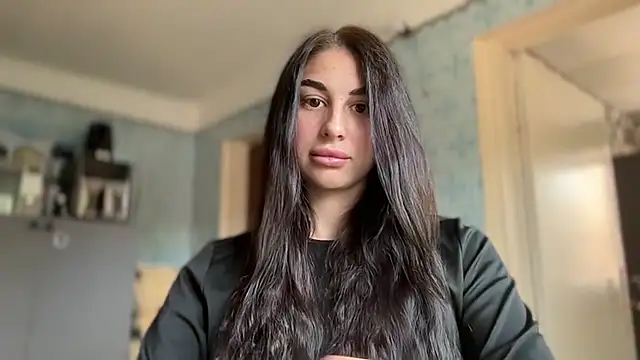 LiluMartiznir live cam on StripChat
