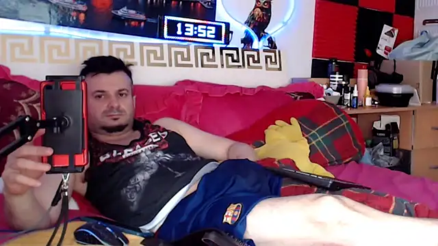 Hugec0ck007 live sex cam