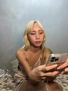 mariannedelaine live sex cam