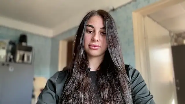 LiluMartiznir live cam on StripChat
