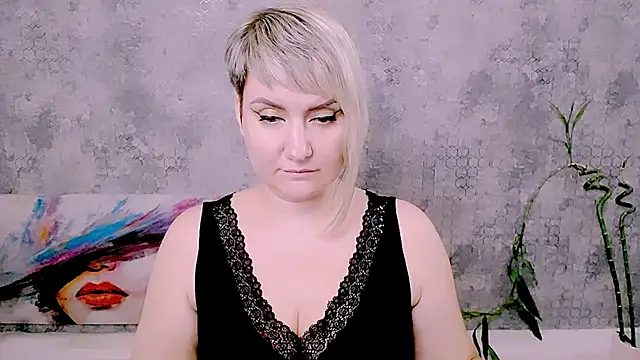 Djullia live cam on StripChat