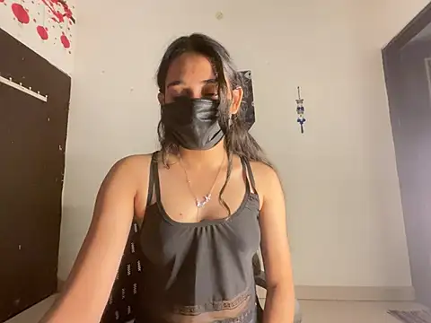 Hy_Selahh live cam on StripChat