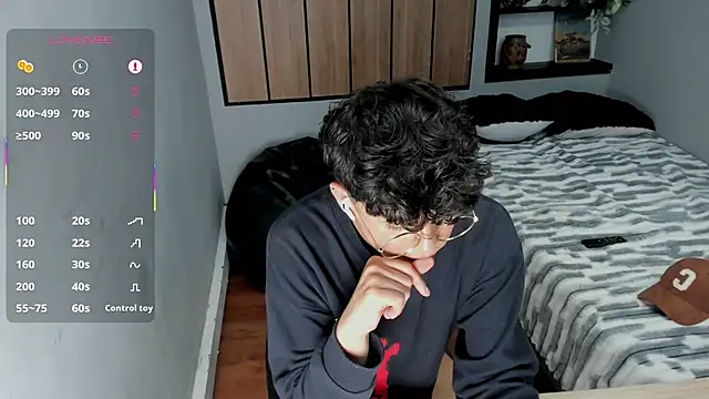 Danny_George live sex cam