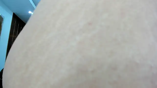 Mindy_19 live cam on StripChat