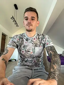 Huge_cock22cm live cam on StripChat
